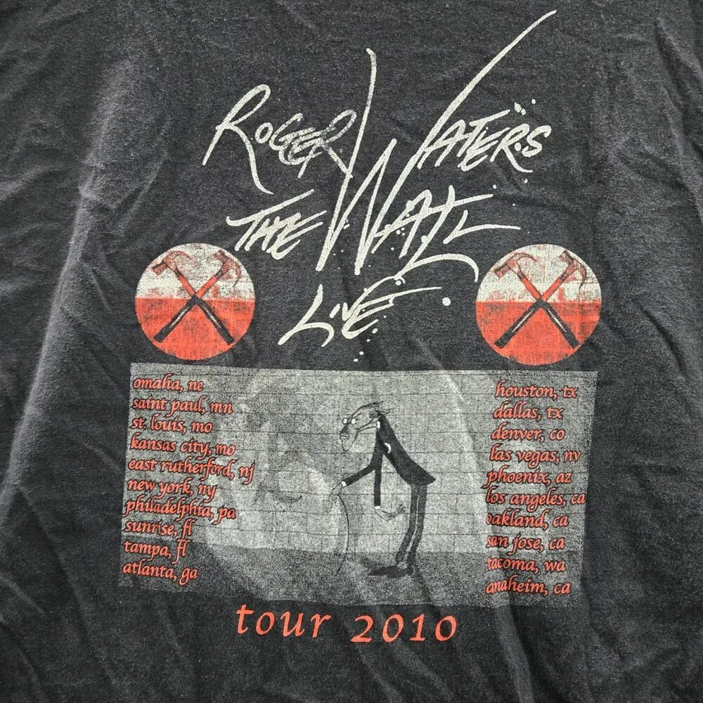 Roger Waters Men Shirt 2XL‎ Black The Wall Tour Concert 2010 Y2K Tee